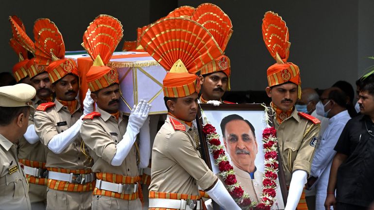 Catastrophe d'Air India : à Ahmedabad, le lent travail d'identification des victimes se poursuit
