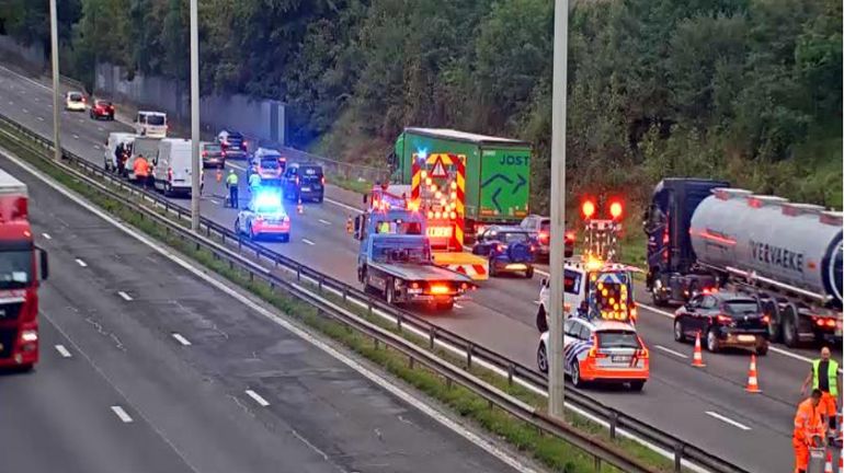 E40 : un accident impliquant 4 véhicules à Milmort provoque de gros embarras de circulation vers Bruxelles