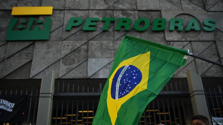 Brésil : le président de Petrobras limogé par Bolsonaro