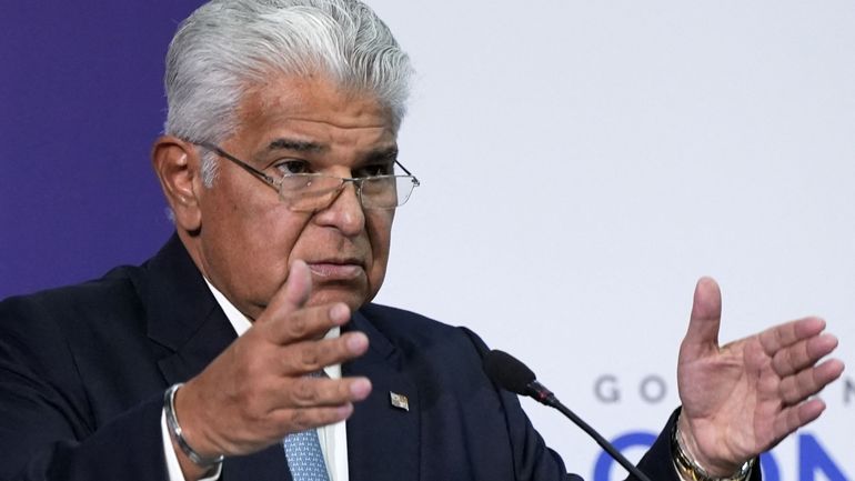Le Panama accueille un premier vol de migrants internationaux expulsés par les États-Unis