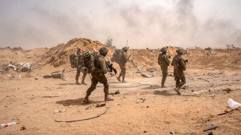 Guerre Israël-Gaza : l'armée israélienne annonce avoir libéré quatre otages en vie à Gaza