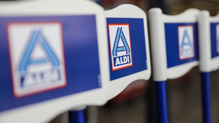 Commerce en Wallonie : les magasins Aldi ont rouvert avant une réunion cruciale, prévue lundi