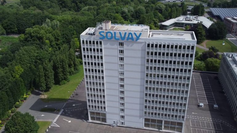 Solvay, responsable d'une vaste pollution aux perfluorés, connaissait la toxicité de ces 
