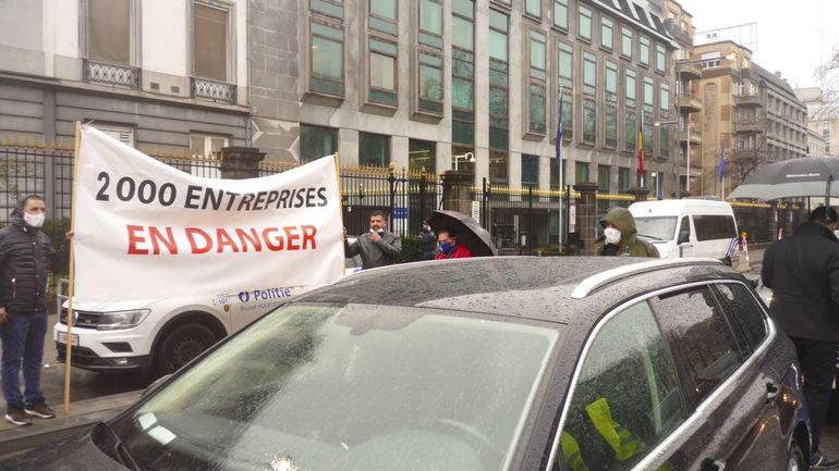 Bruxelles : Uber salue la décision de justice ne pas requalifier sa relation avec l'un de ses chauffeurs