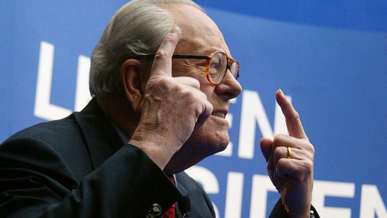 Assistants fictifs d'eurodéputés FN : Jean-Marie Le Pen n'est 