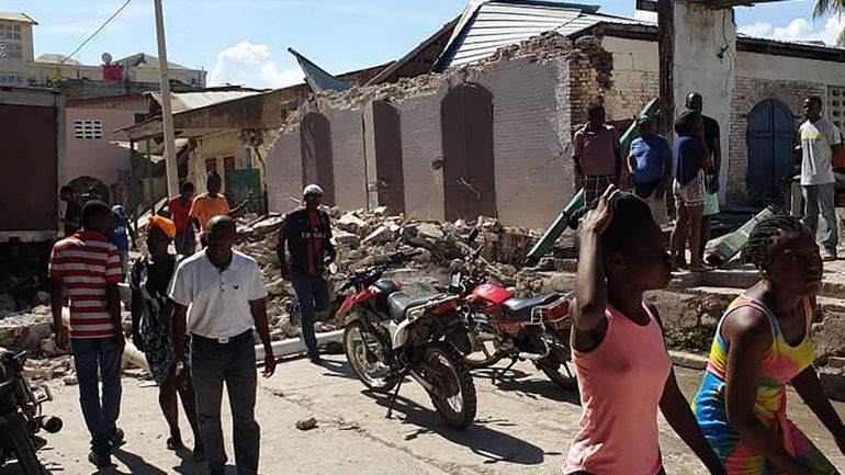 Séisme de magnitude 7.2 en Haïti : le bilan grimpe à au moins 227 morts, état d'urgence proclamé