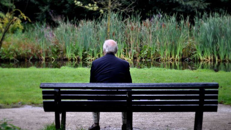 L'isolement et la solitude responsables de 100 décès toutes les heures dans le monde, selon l'OMS