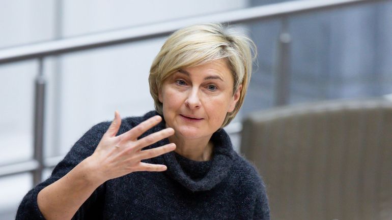 La ministre flamande Hilde Crevits devrait reprendre le travail le 14 novembre