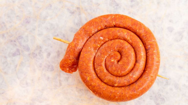 Consommation : Delhaize rappelle des merguez d'agneau dont la date de péremption est erronée