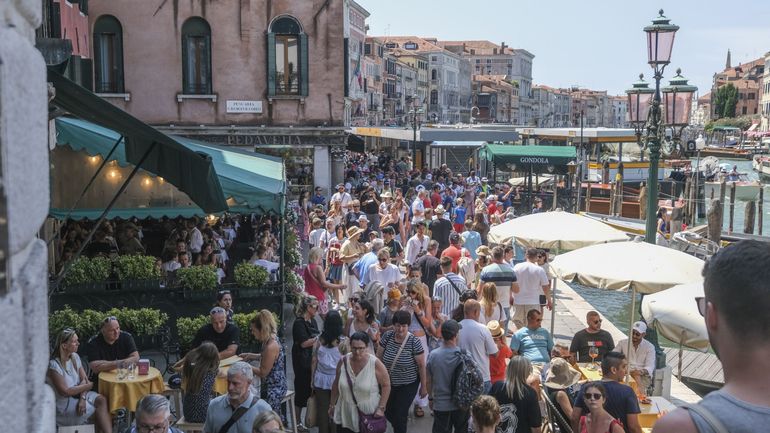 Surtourisme : Venise va tester une taxe pour les touristes d'un jour