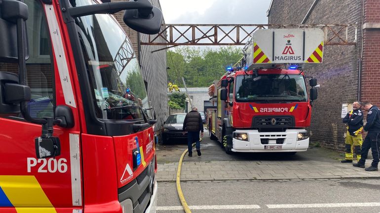 Angleur : Incendie d'un hangar avec 200 perroquets à Liège, le propriétaire interpellé