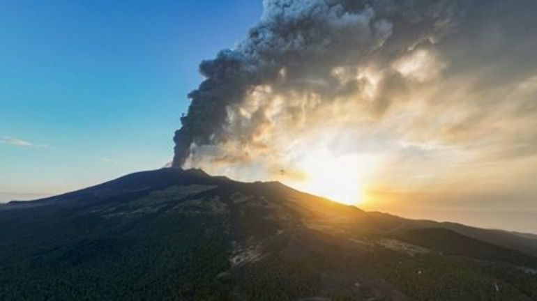 Sicile : l'aéroport de Catane rouvre après une fermeture en raison d'une éruption de l'Etna