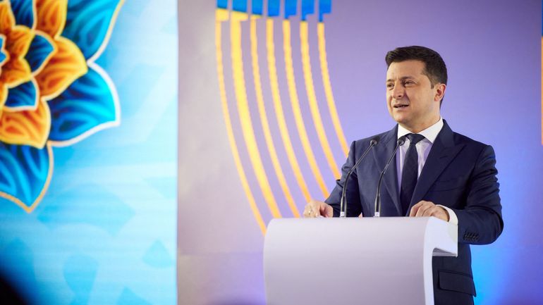 Conflit en Ukraine : le président ukrainien demande un sommet pour mettre fin au conflit