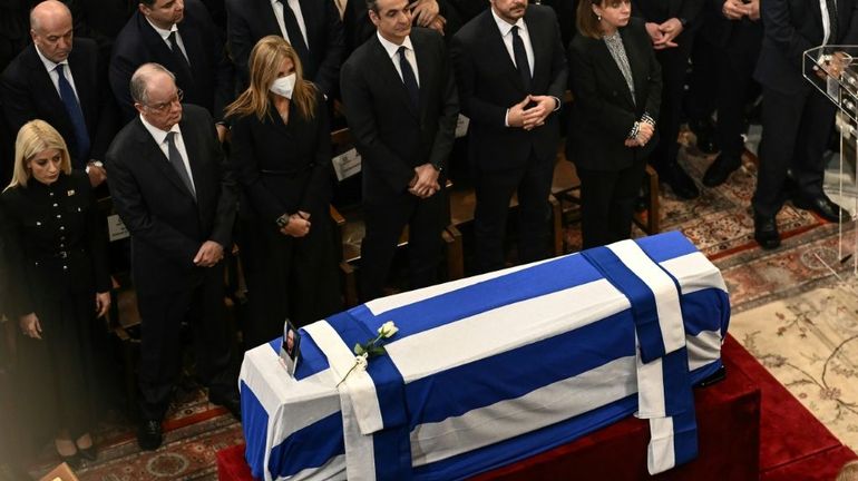 Grèce : l'ancien Premier ministre Costas Simitis a été inhumé jeudi avec les honneurs d'un chef d'Etat