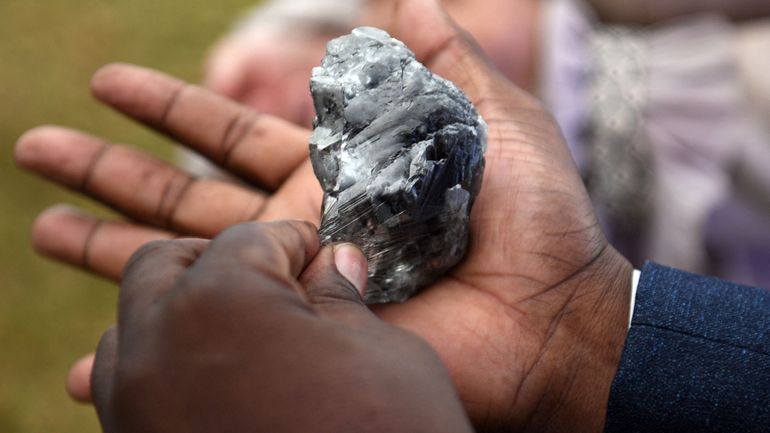 Botswana : découverte d'un diamant brut géant, l'un des plus grands au monde
