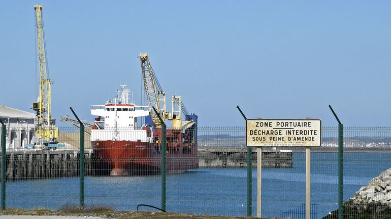 Fermeture des ports européens aux bateaux russes : quels enjeux pour l'Union européenne ?
