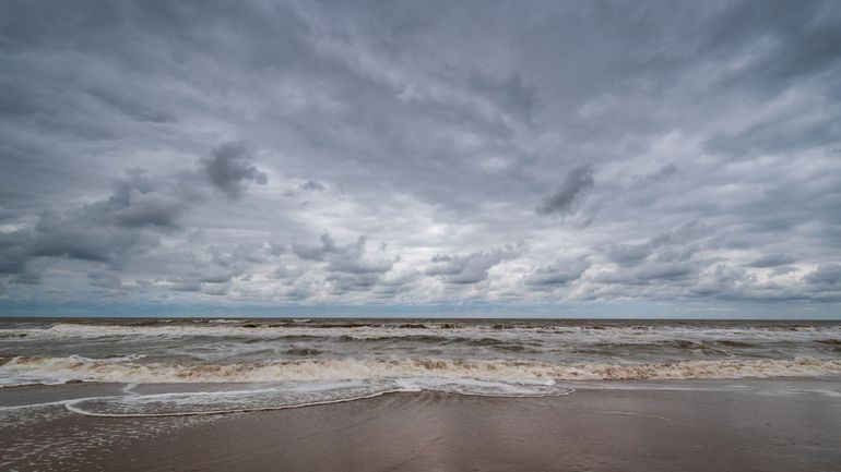 Des navires russes à proximité d'infrastructures critiques en mer du Nord