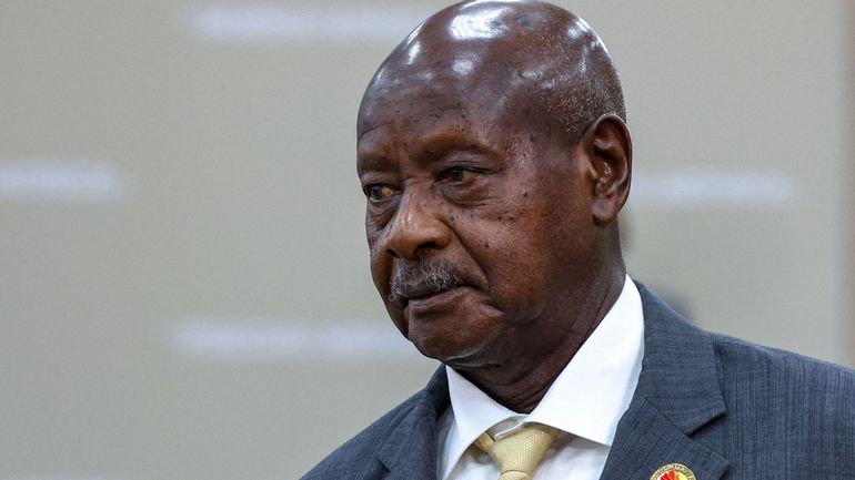 Le président ougandais critique la Banque mondiale après le gel de prêts suite à une loi anti-homosexualité