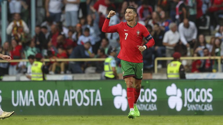 Deux buts du gauche dont un splendide : Cristiano Ronaldo s'offre un très beau doublé face à l'Irlande