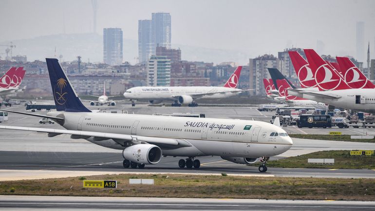 Indonésie: un avion de Saudia Airlines dérouté après une nouvelle alerte à la bombe