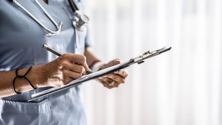 Quel revenu pour les médecins : du généticien au parodontiste, les disparités sont énormes