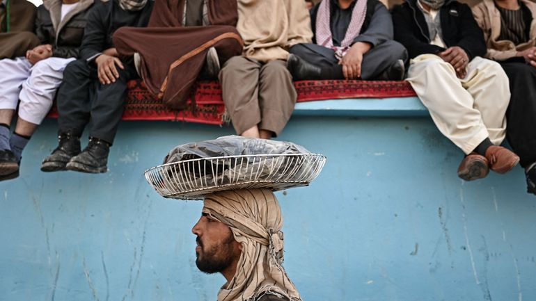 Afghanistan: les talibans dissolvent la commission électorale
