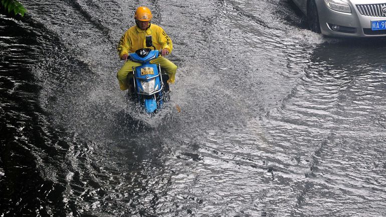 Des dizaines de milliers de personnes évacuées en raison d'inondations en Chine