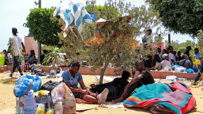 Tunisie : deux migrants décédés dans le désert, inquiétude pour des dizaines d'autres