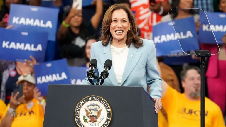 Présidentielle américaine : Kamala Harris assurée d'être la candidate des démocrates