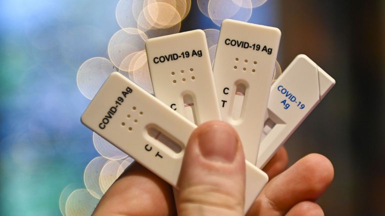 Coronavirus en Belgique : vers une baisse du prix des autotests en pharmacie ?
