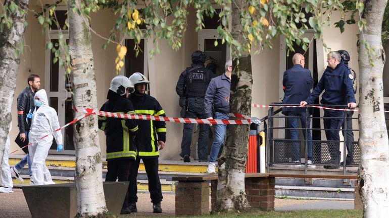 Attaque au couteau dans un lycée à Arras : un enseignant tué et deux blessés, l'auteur était fiché S