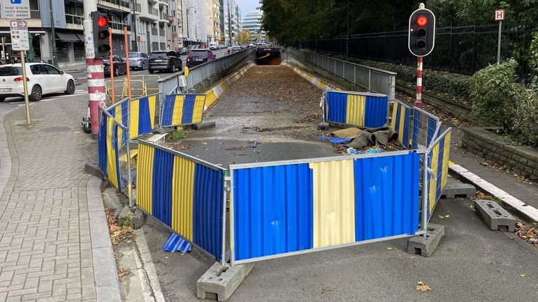 Tunnel Joyeuse Entrée fermé depuis plus d'un an : une mesure d'accompagnement de la piste cyclable de la rue de la Loi