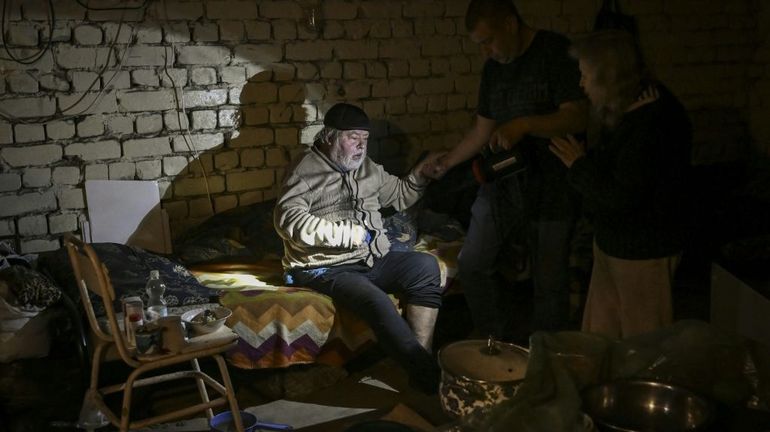 Guerre en Ukraine : Zelensky accuse la Russie de 