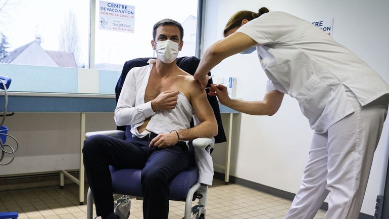 Obligation vaccinale dans le monde médical en France : Olivier Véran annonce 