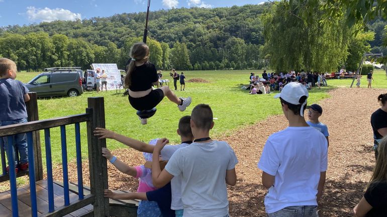 Plus de 400 "oubliés des vacances" au domaine des Grottes de Han