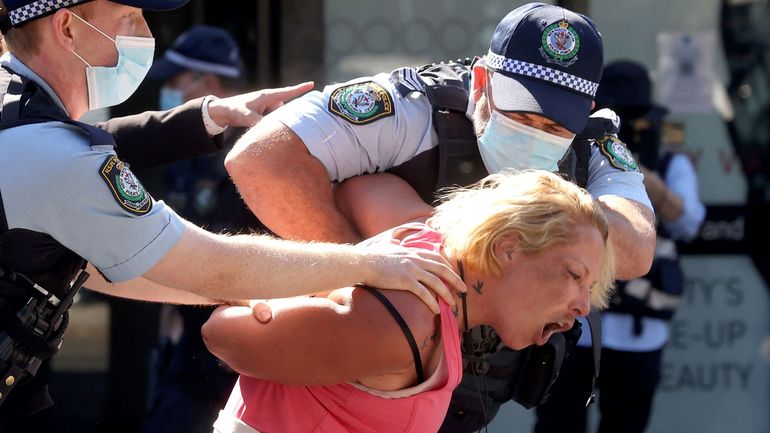 Coronavirus en Australie : plus de 200 arrestations dans des manifestations contre le confinement