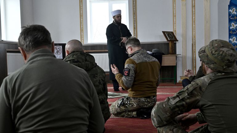 Guerre, prière et ramadan : avec ces musulmans d'Ukraine qui prient pour la 
