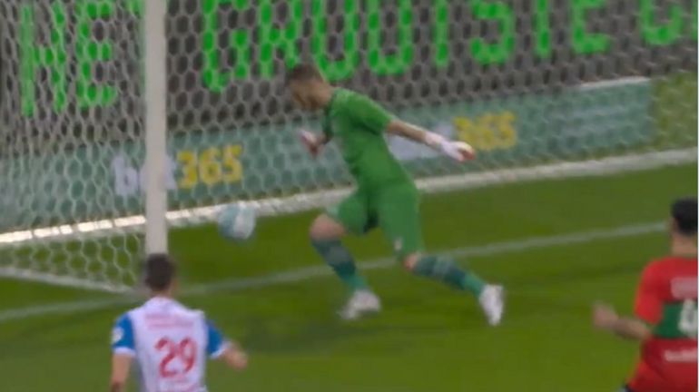 Antoine Colassin à nouveau buteur après plus de 3 ans… grâce à une énorme bourde de Cillessen