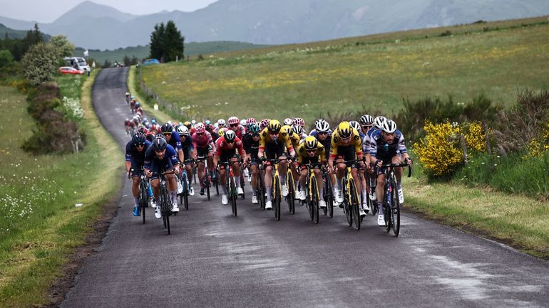 Critérium du Dauphiné : une deuxième étape vallonnée propice aux attaques ? (direct vidéo 15h)