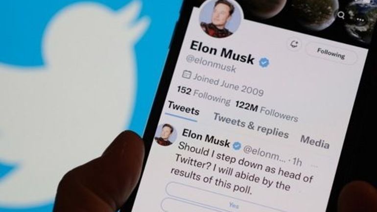 Twitter : Elon Musk lance un sondage pour savoir s'il doit démissionner de la direction du réseau social