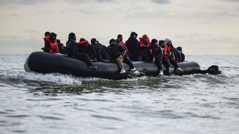 L'Europe doit-elle fournir un accueil digne aux migrants ? La réponse des têtes de listes à l'Europe