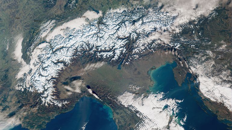 L'image satellite du jour : les chutes de neige dans les Alpes rejoignent les moyennes historiques