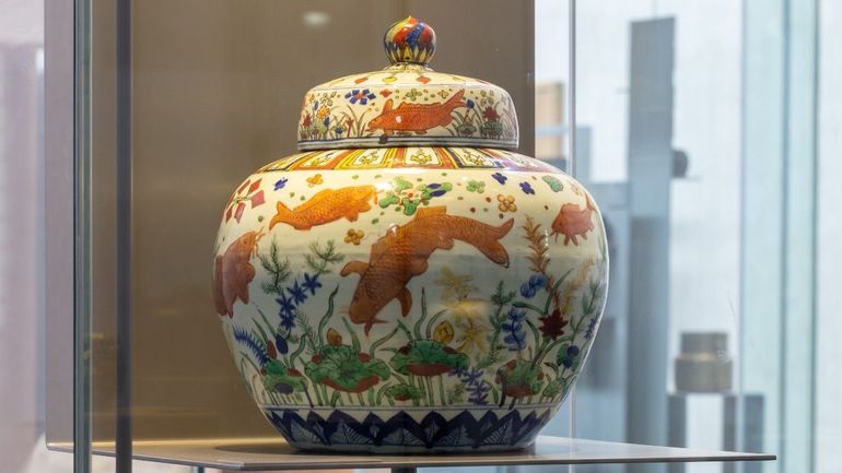 Qui a volé l'inestimable trésor de la Federation Wallonie Bruxelles, cette jarre impériale du 16e siècle du Musée de Mariemont ?
