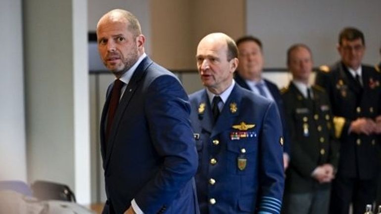 Les syndicats militaires circonspects à l'issue de la rencontre avec Francken sur les pensions