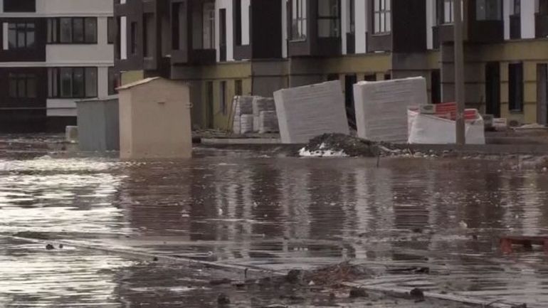 Inondations majeures en Russie : les évacuations continuent