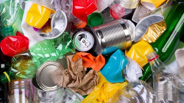 Près de 170 kilogrammes de déchets d'emballages par Belge en 2021