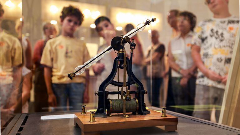 Électrique ! au MUMONS : une exposition fascinante sur ce courant qui a transformé le monde