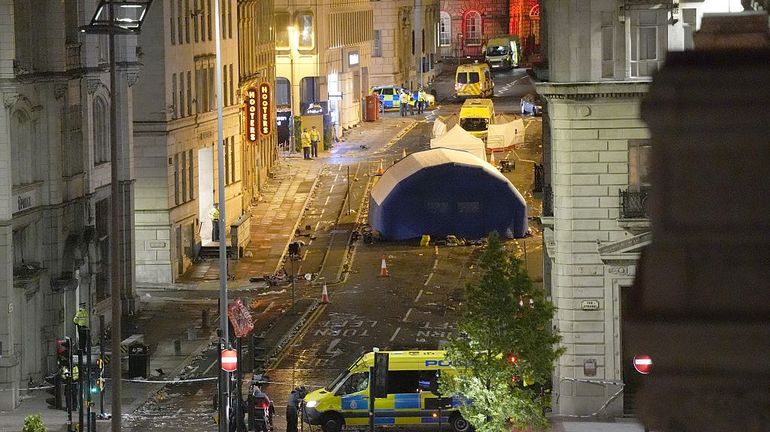 Liverpool : une voiture fonce sur la foule faisant près de 50 blessés dont quatre dans un état grave, le motif terroriste écarté
