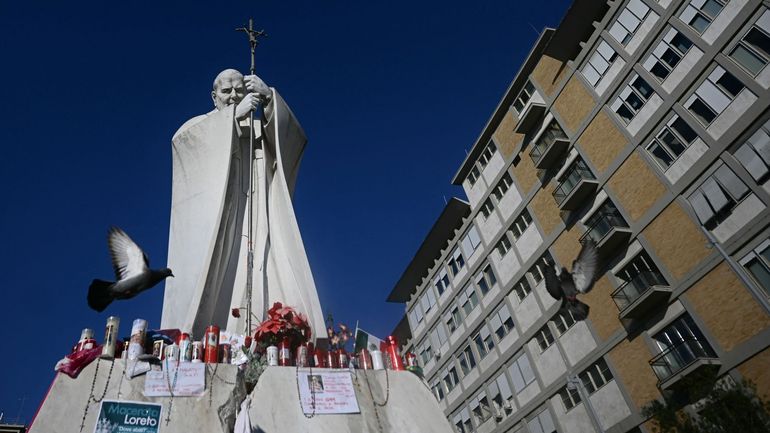 Le pape François victime de deux crises 