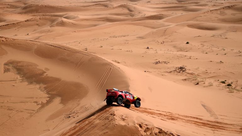 Dakar 2022 : Terranova remporte la 6e étape, l'étape motos arrêtée